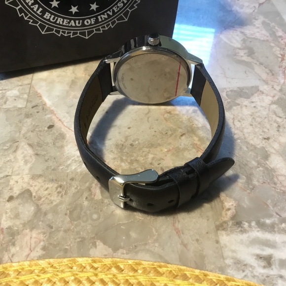 Women /Girls FBI Logo Date/Time Watch NEW! Genuine Leather Band. - Picture 4 of 16